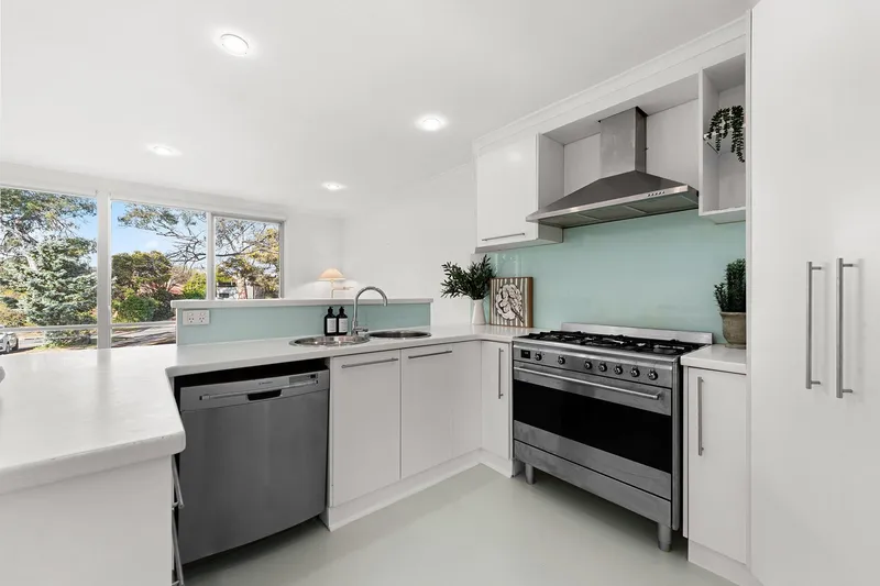 13 Charlton Street, photo 7 of 12
