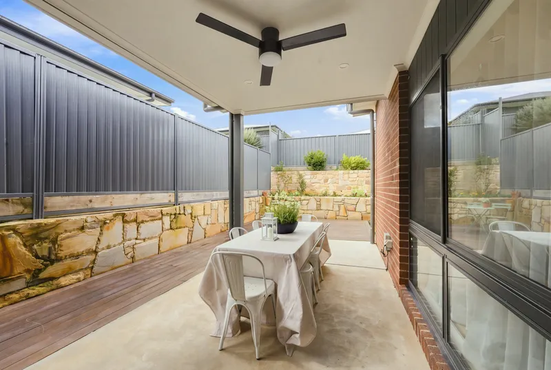 6 Kaylock Street, photo 7 of 12