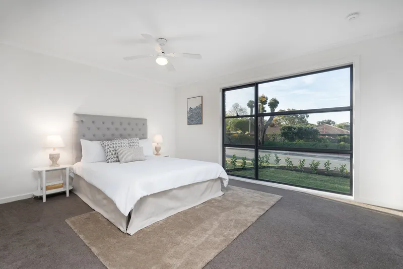 27 McKillop Circuit, photo 4 of 12