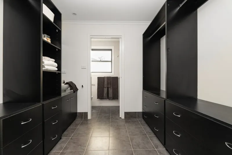 27 McKillop Circuit, photo 5 of 12