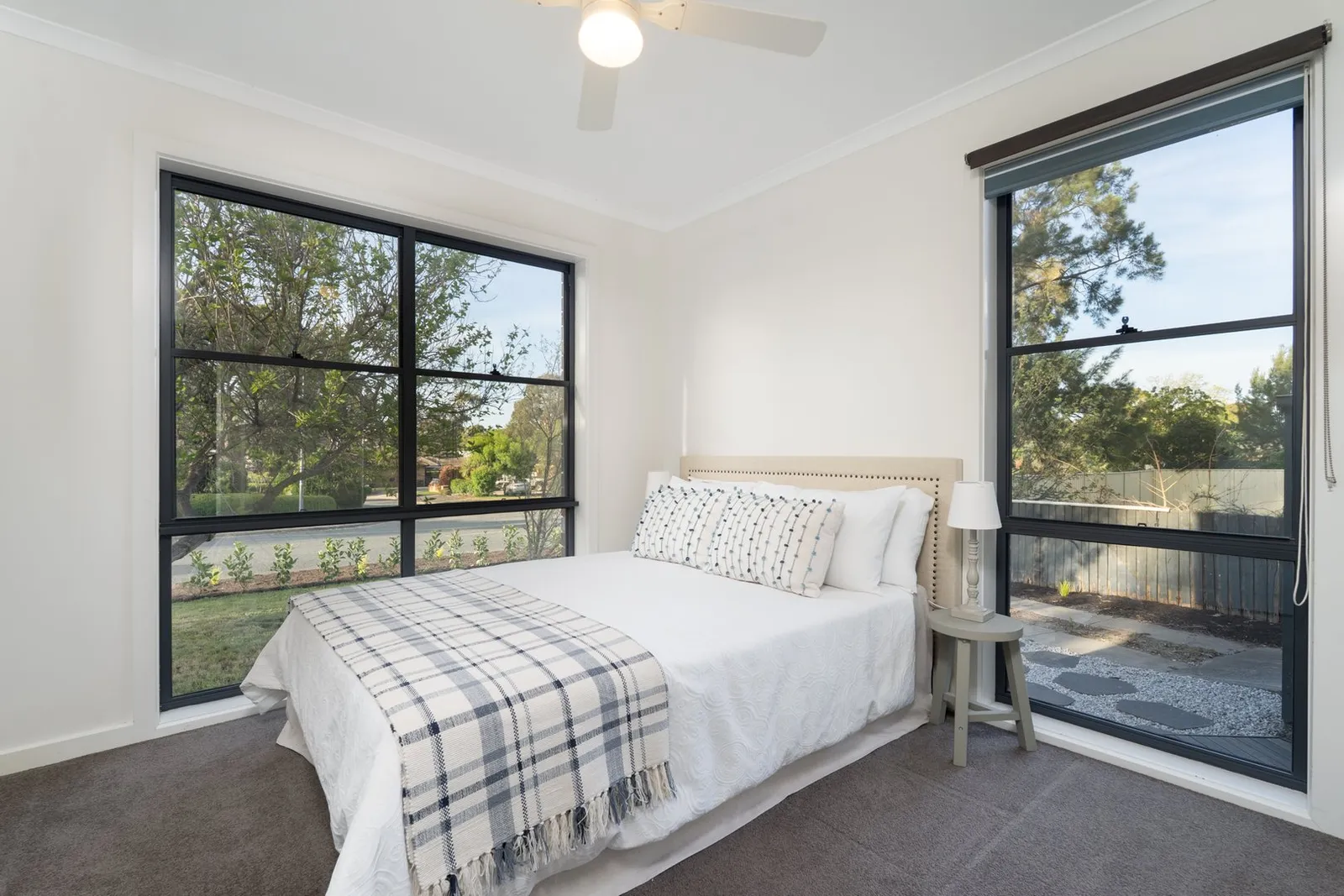 27 McKillop Circuit, photo 10 of 12