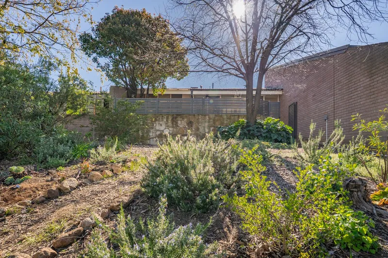 31 Jewell Close, photo 4 of 12