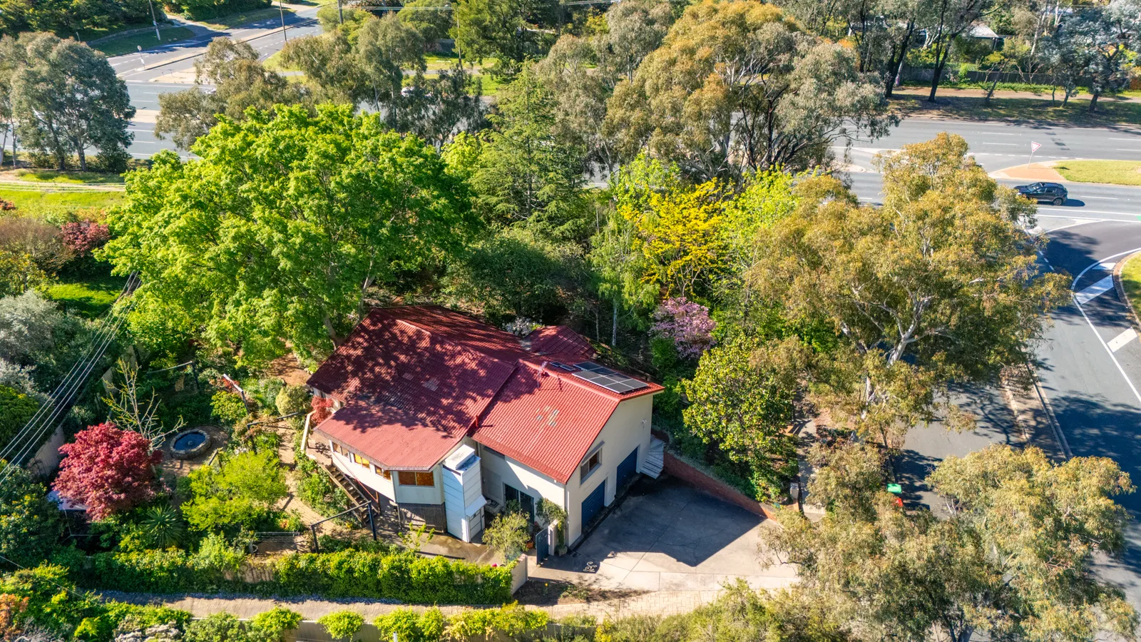 2 Larakia Street, photo 2 of 12