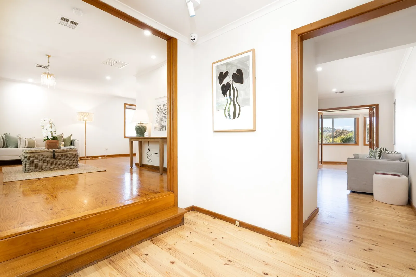 2 Larakia Street, photo 6 of 12